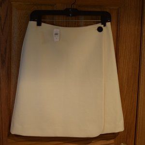 NWT Ann Taylor Winter White Wrap Skirt Size 4